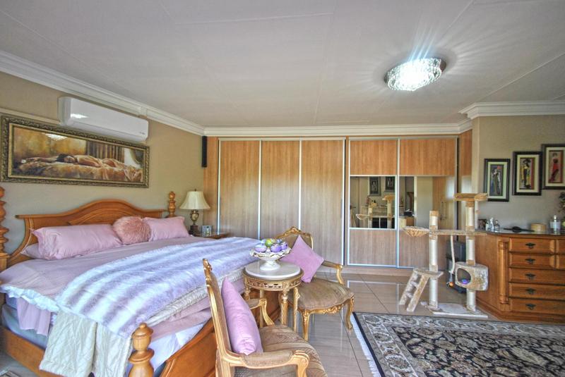 4 Bedroom Property for Sale in Parys Free State